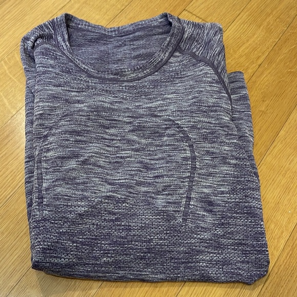 Purple Lululemon long sleeve - Picture 4 of 5